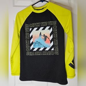 Boy's Rash Guard. Size XL (14/16)